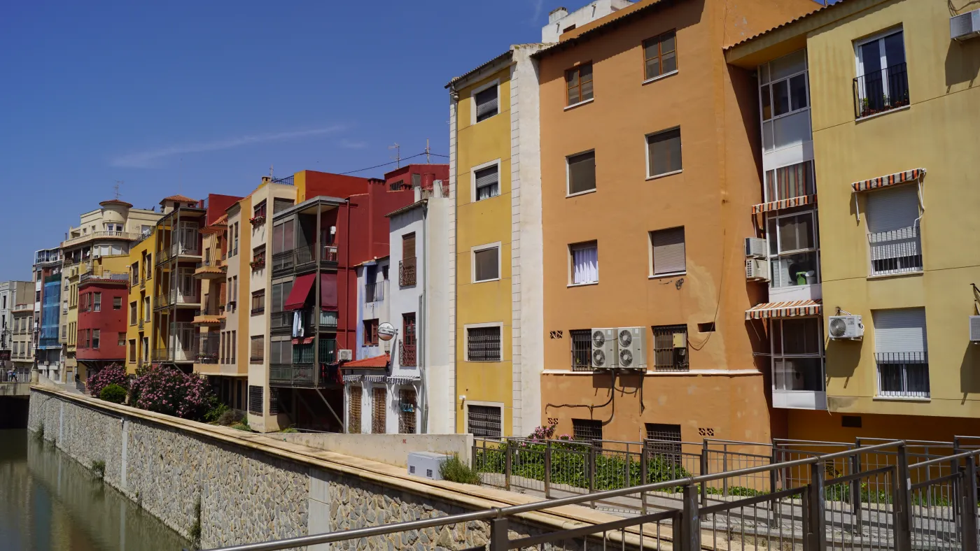 Rehabilitación de fachadas junto al río
